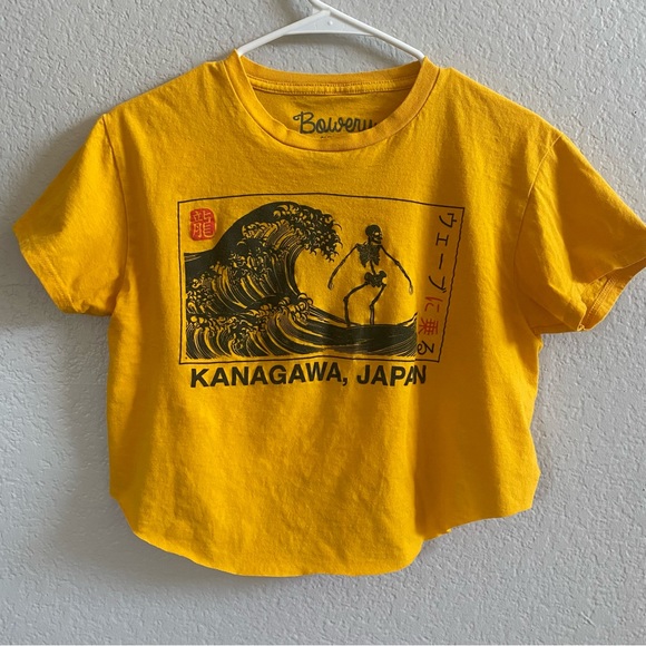 Surfing Skeleton Cropped Japan T Shirt Size Small - Picture 4 of 6